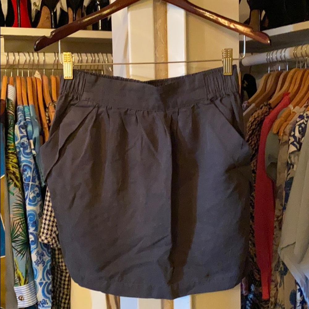 Grey Short Skirt With Pockets